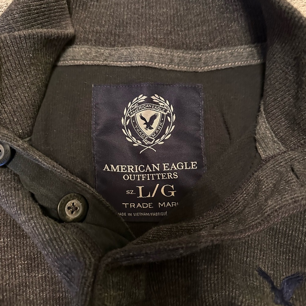 American Eagle Pull Over - image 3